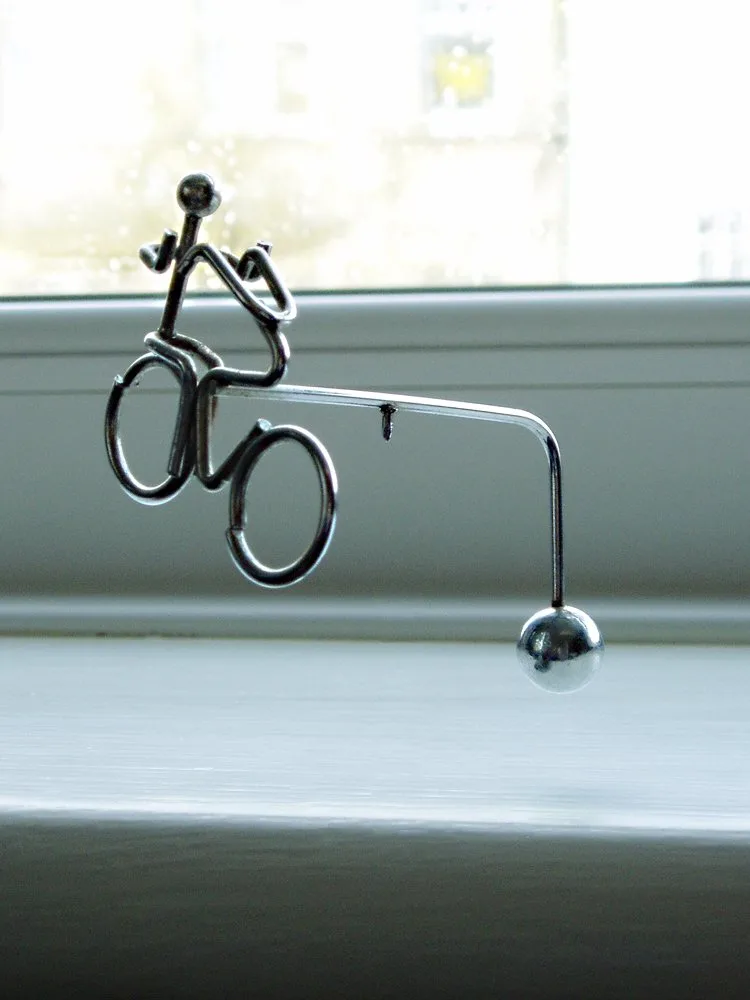 Darren Banks, Office Toy, 2004