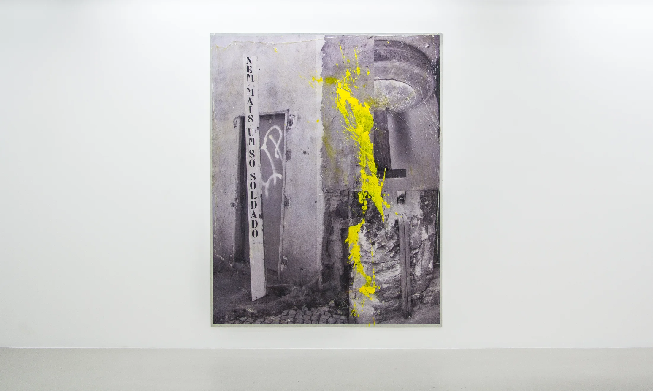 Installation Images of 'Unfaithful to Daydreams' by Hugo Canoilas at Workplace London